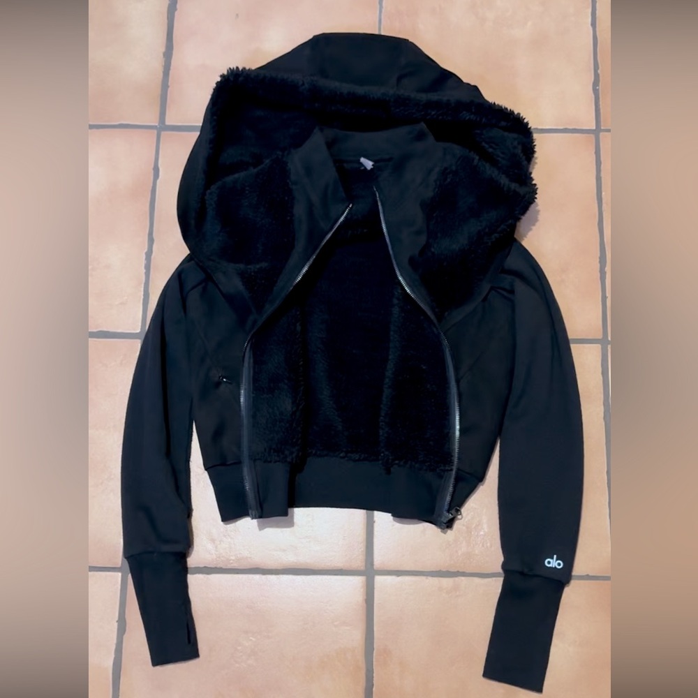 ALO Yoga jacket